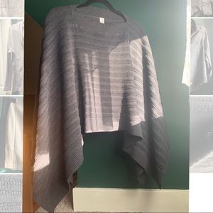 Lulu lemon forward flow sweater poncho